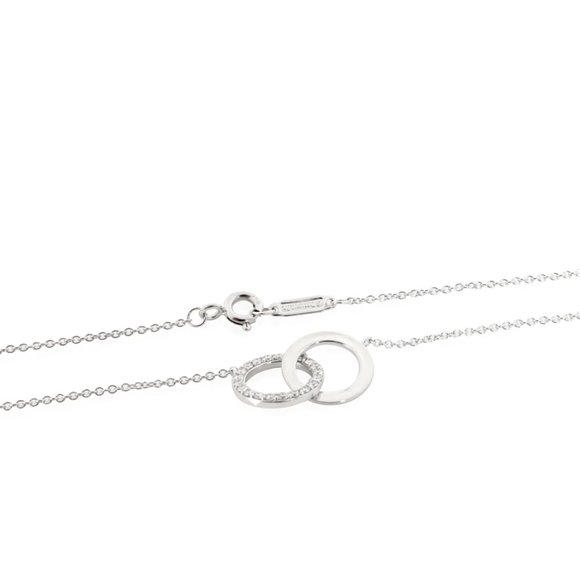 💙Tiffany & Co.💙18k White Gold Diamond Interlocking Circle Necklace - Picture 12 of 12